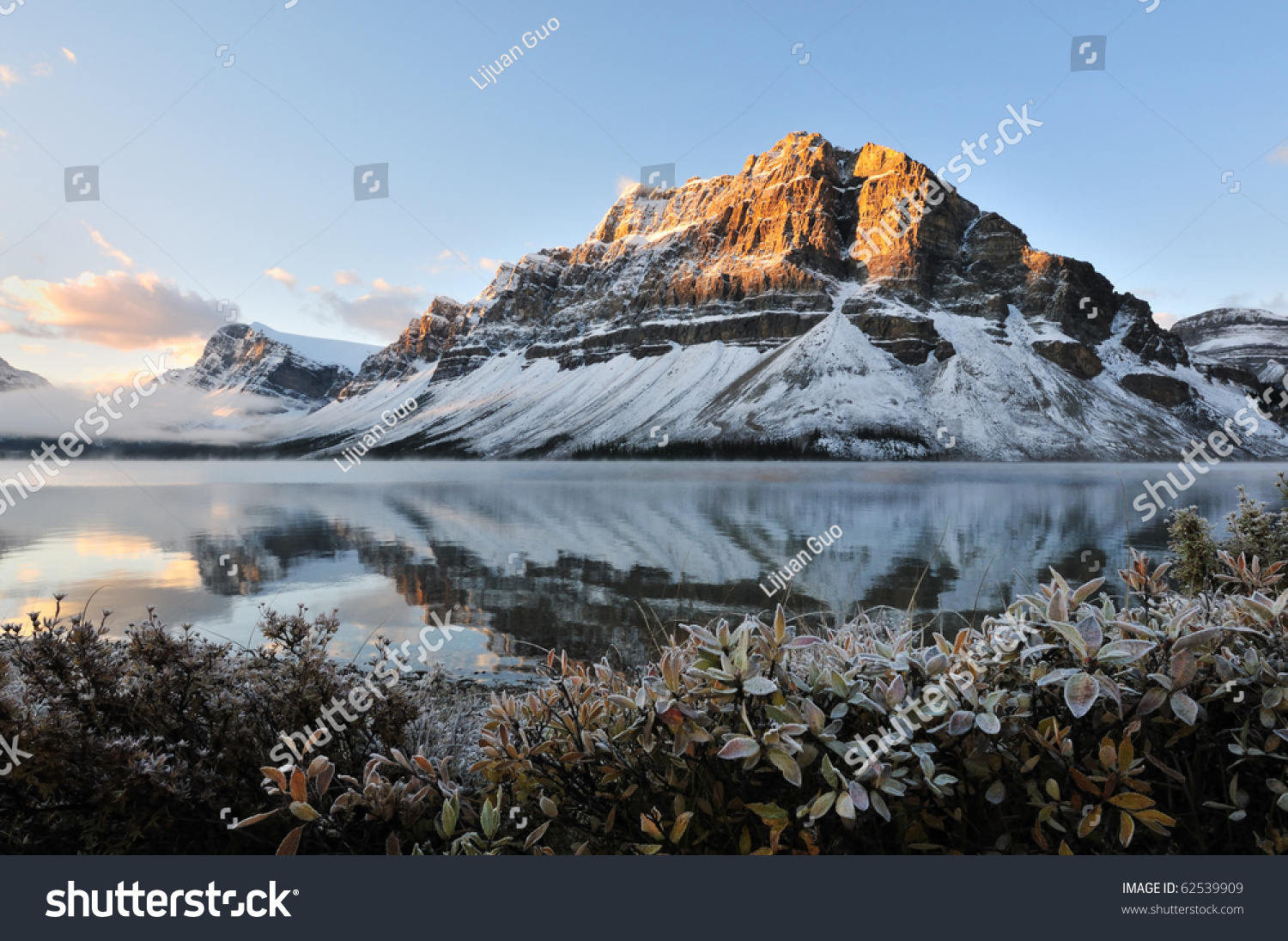 Bow Lake sunrise  Banff National Park in Alberta
