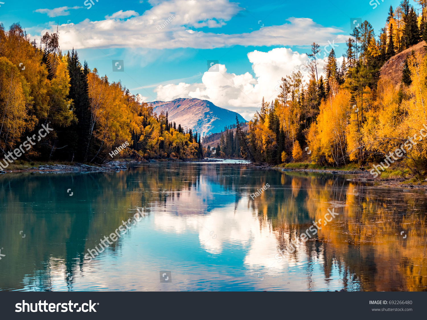 Xinjiang Kanas River scenery