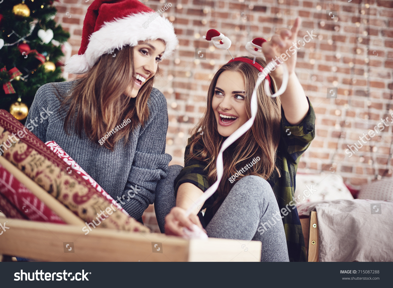 Besties  packaging a christmas present
