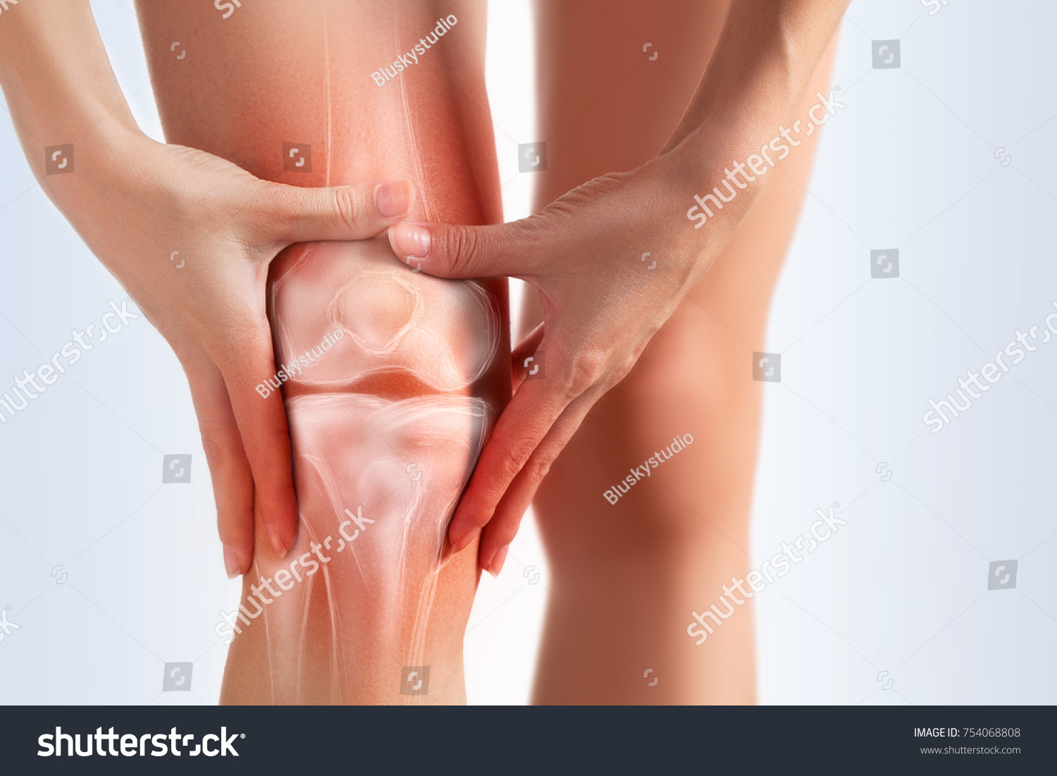 Knees pain  hands touch the painful point.