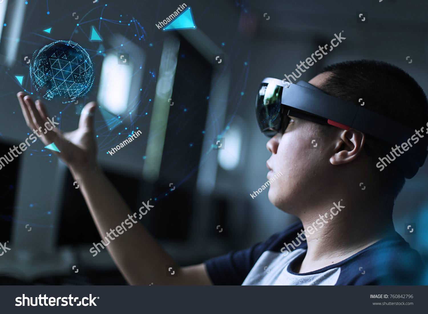 Playing magic | Virtual reality with hololens in the lab