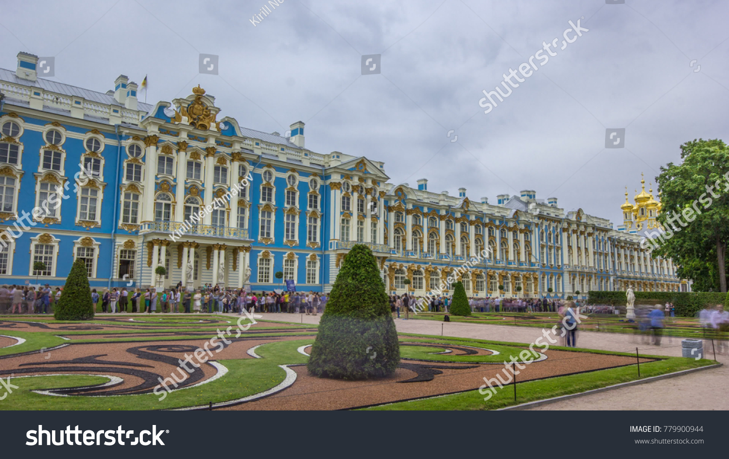 The Catherine Palace timelapse hyperlapse is a Rococo palace located in the town of Tsarskoye Selo (Pushkin) 25 km south-east of St. Petersburg Russia.