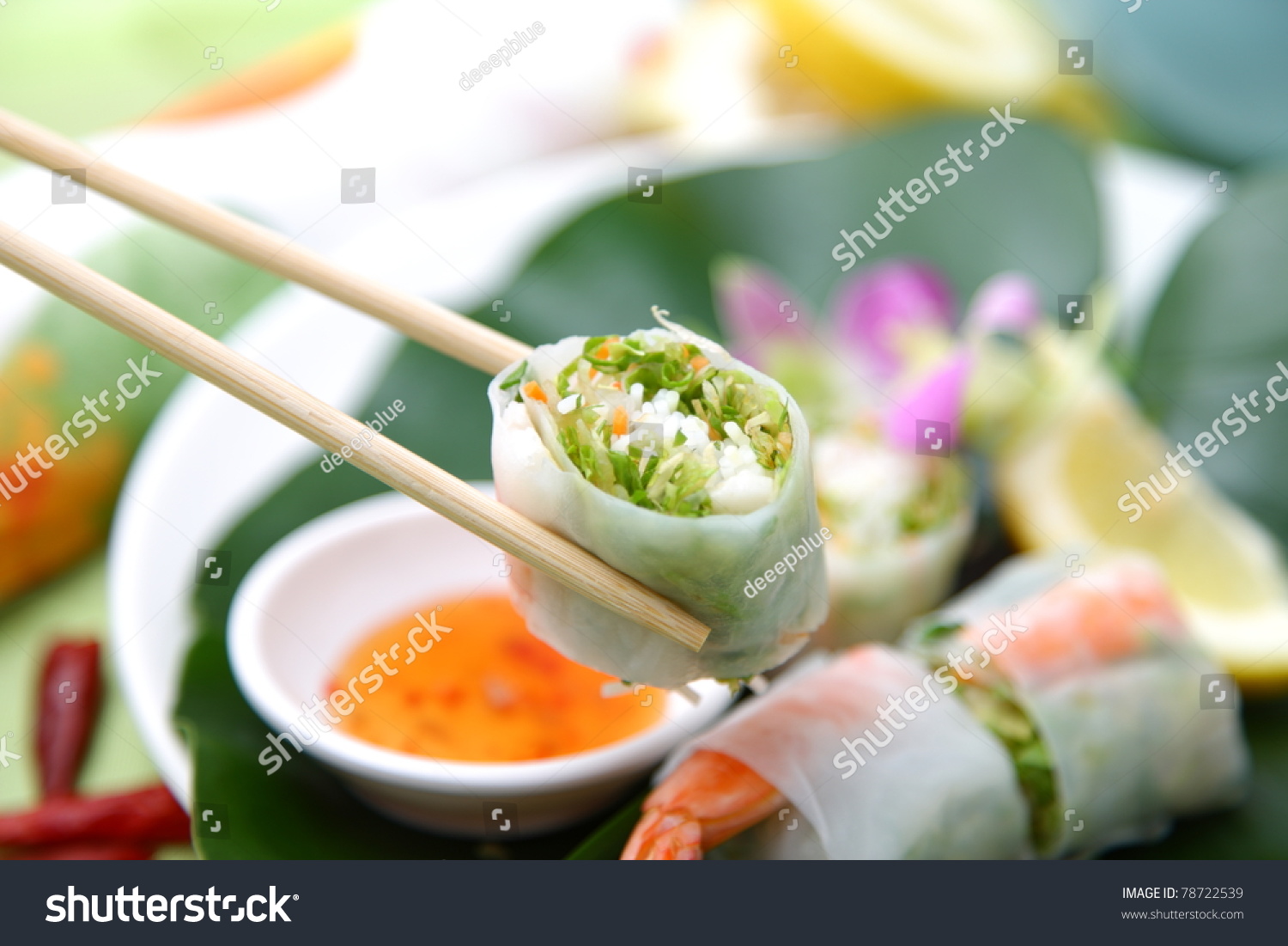 Typical Vietnamese food?"summer roll"