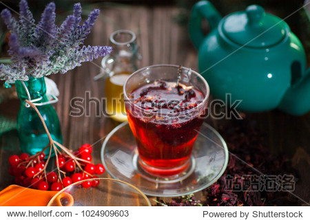 hibiscus thea from rose carcade herbal tea with rose hips and