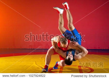 young man doing grapple.
