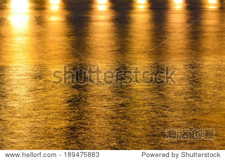 golden light reflect on the water - 站酷海洛正版图片, 视频, 音乐
