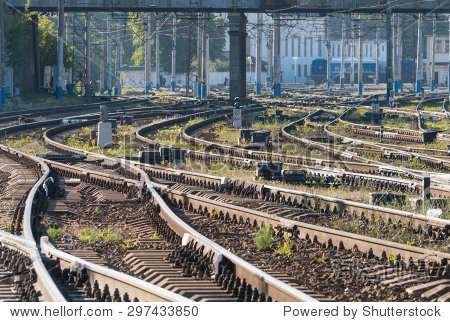 railroad tracks early morning - 站酷海洛正版图片, 视频, 音乐素材