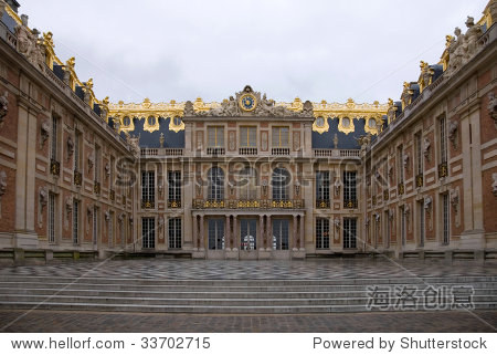 a view of the palace of versailles france