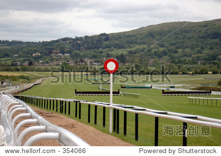 finishing line at cheltenham race course