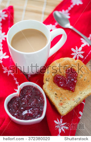 valentines day cofee with milk