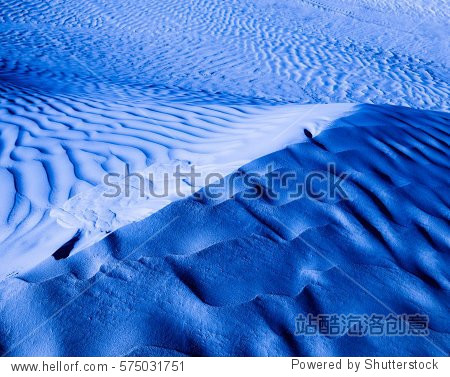 dark blue light color.