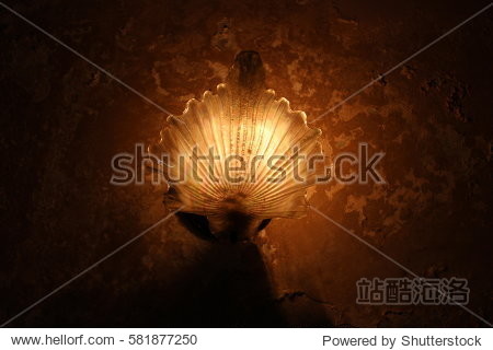 damp wall behind illuminated lampshade - 站酷海洛正版图片, 视频