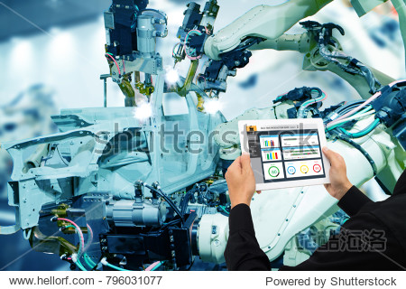 0 concept industrial engineer using software (augmented virtual