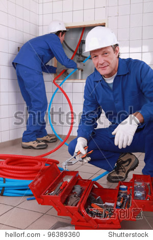 plumbers at work - 图片素材 - 站酷海洛plus正版图片, 视频, 音乐
