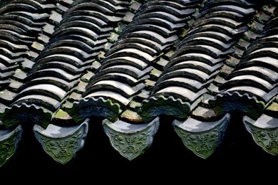 traditional chinese tiled temple roof