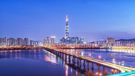 jamsil bridge over han river against seoul skyline at night in south korea