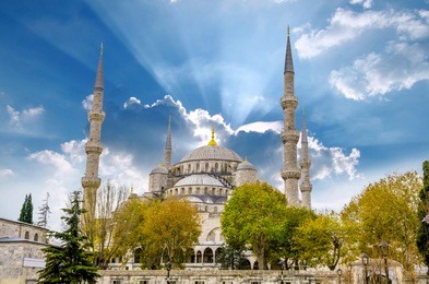 the blue mosque, (sultanahmet camii), istanbul, turkey.