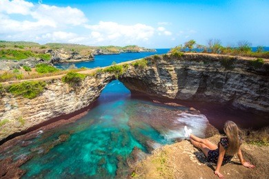 broken beach nusa penida