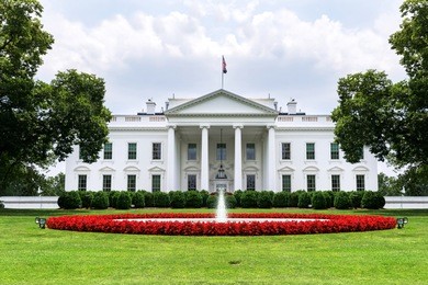 us white house front view 2