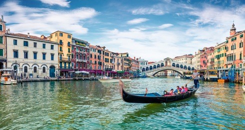 romantic spring scene of famous canal grande. colorful morning panorama with rialto bridge. picturesque cityscape of  venice, italy, europe. traveling concept background.