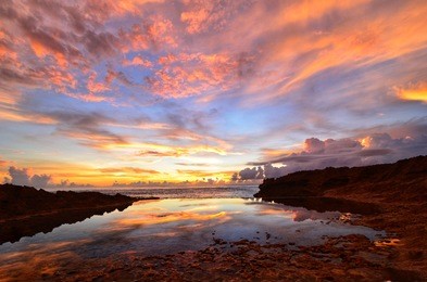 sunset at devil's tears - nusa lembongan