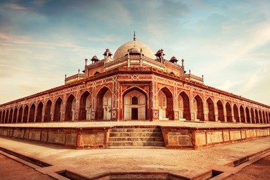 humayun's tomb, built in the 16th century; is the resting place of the mughal emperor humayun in delhi, india. it is a unesco world heritage site.