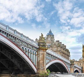 north bridge is a road bridge and street in edinburgh linking the high street with princes street, and the new town with the old