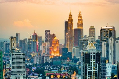 kuala lumpur, malaysia. sunset skyline view