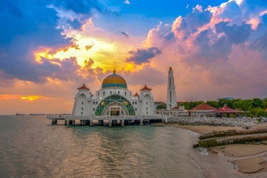 malacca straits mosque ( masjid selat melaka), it is a mosque located on the man-made malacca island near malacca town, malaysia