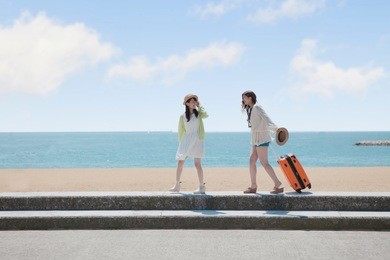 girls of japanese to travel