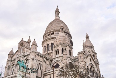 the basilica of the sacred heart of paris (sacre-cueur)