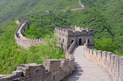 great wall of china in summer