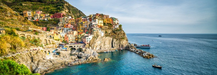 manarola village, cinque terre coast of italy. manarola is a beautiful small town in the province of la spezia, liguria, north of italy and one of the five cinque terre travel attractions to tourists.