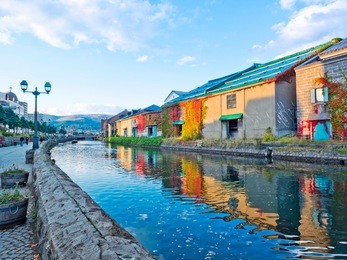 otaru canal cruise in otaru town