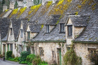 traditional cotswold stone cottages, arlington row, bibury, gloucestershire, england