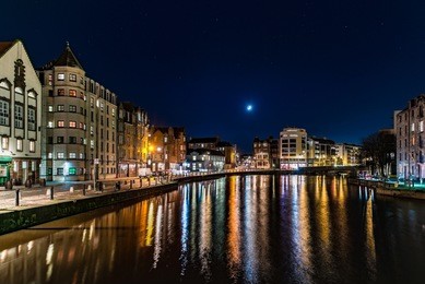 night shot of leith by water of leith near edinburgh