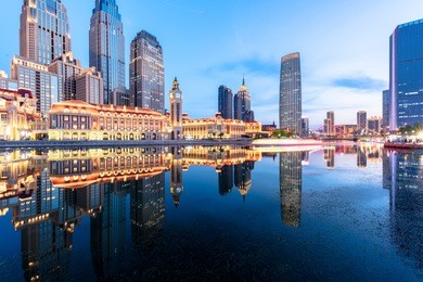 the night of the tianjin sea river