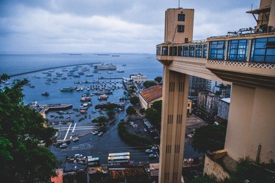 elevador lacerda in salvador, bahia, brazil with the view of the bay
