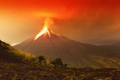 long exposure of tungurahua volcano exploding in the night of 29 11 2011, ecuador ( large amount of noise visible at full size)
