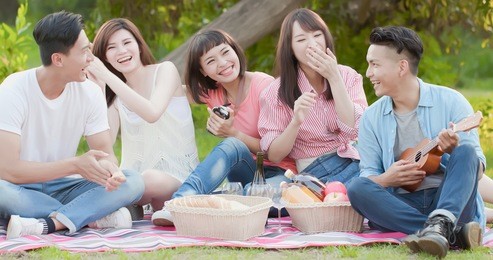 friends smile happy and enjoy go on a picnic