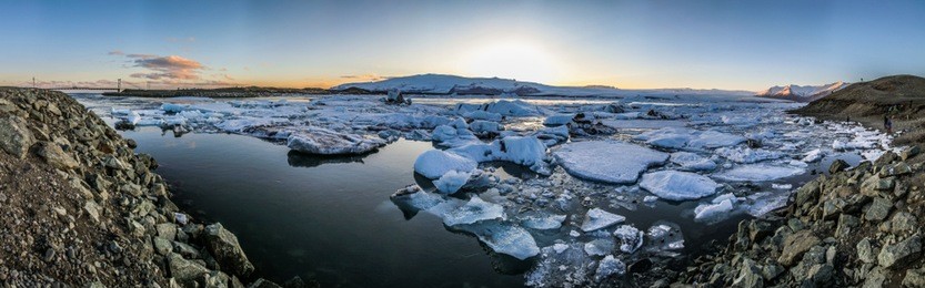 iceland, jokulsarlon lagoon, beautiful cold landscape picture of icelandic glacier lagoon bay.
icebergs in jokulsarlon glacial lagoon. vatnajokull national park, southeast iceland, europe. 