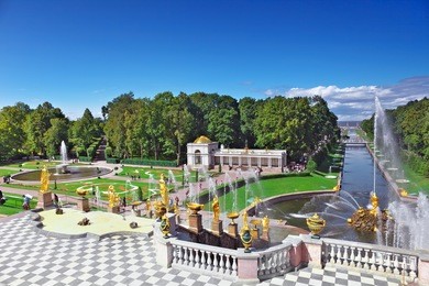 grand cascade in pertergof, saint-petersburg, russia