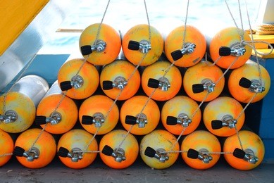 scuba diving air tanks