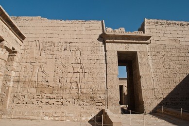 temple of medinat habu
