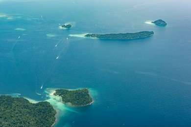 an aerial view part of tunku abdul rahman national park, comprises of sapi, mamutik and manukan island. the park is one of the park under the management of sabah park. located in sabah, malaysia