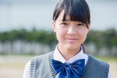 japanese schoolgirls to stand still