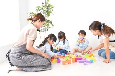 children's play image