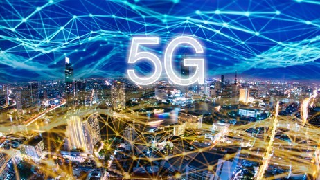 5g network digital hologram and internet of things on city background.5g network wireless systems.