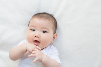 asian baby sucking fingers 