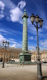 the vendÃ?Â´me column at the center of the square was erected by napoleon i to commemorate the battle of austerlitz. place vendÃ?Â´me, paris, france.